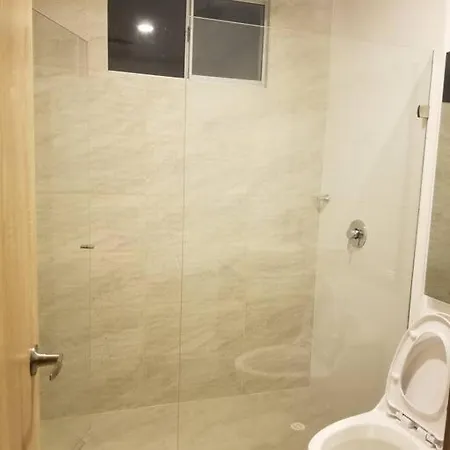 3 Bedroom/ 3 Bath Perfect For American Comfort Apartamento *