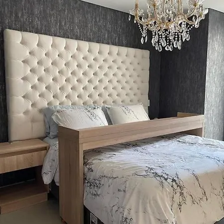 3 Bedroom/ 3 Bath Perfect For American Comfort * Cartagena